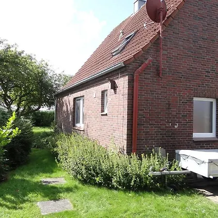 Ferienwohnung-bei-carolinensiel-50143 アパート